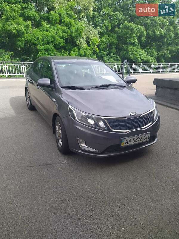 Kia Rio (2013)