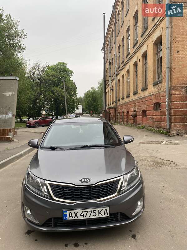 Kia Rio (2012)