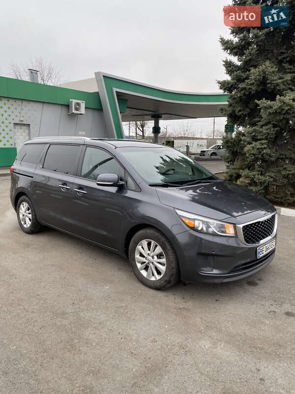 Kia Sedona (2016)