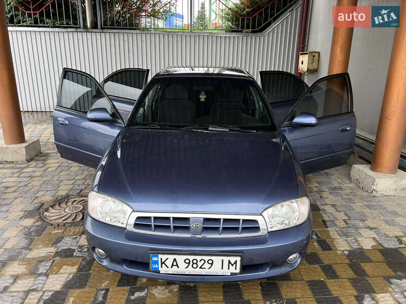 Kia Sephia (2003)