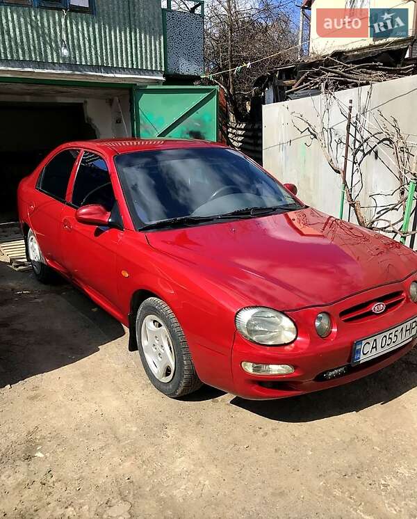 Kia Shuma (2000)