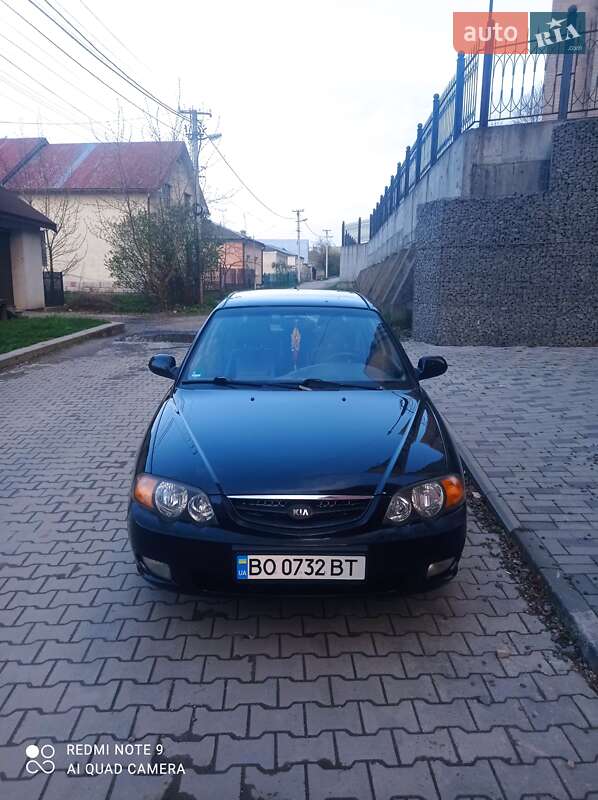 Kia Shuma (2003)