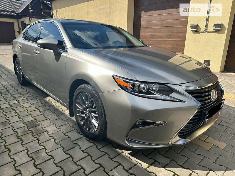 Lexus Es 250 (2017)