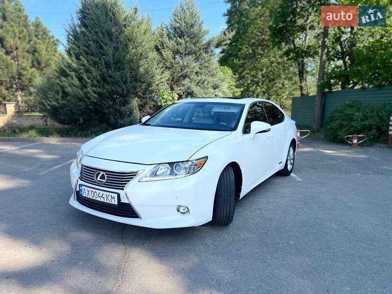 Lexus Es (2015)