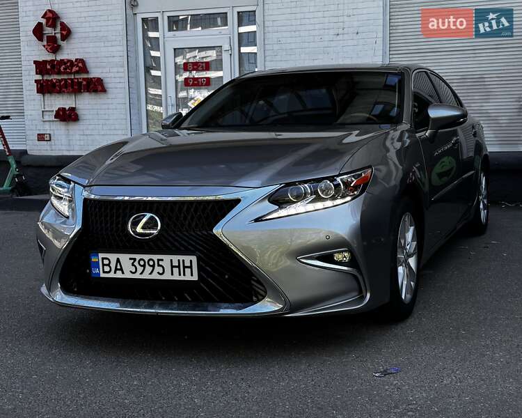 Lexus Es (2014)