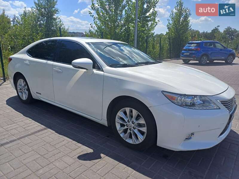 Lexus Es (2015)
