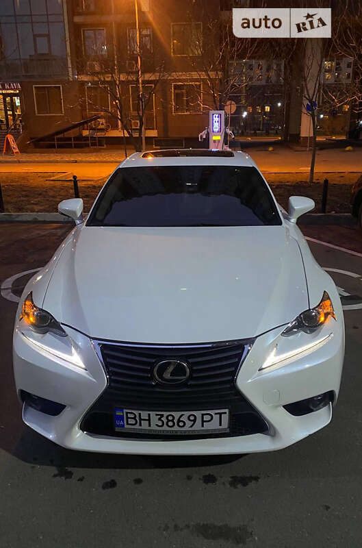 Lexus Is 200t (2016)