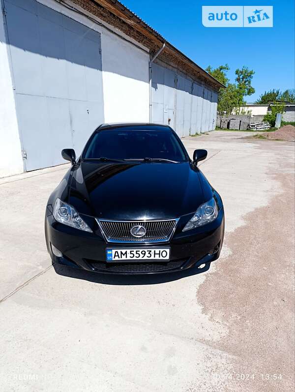 Lexus Is 250 (2005)