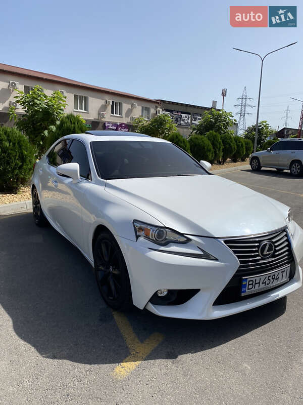 Lexus Is 200t (2016)