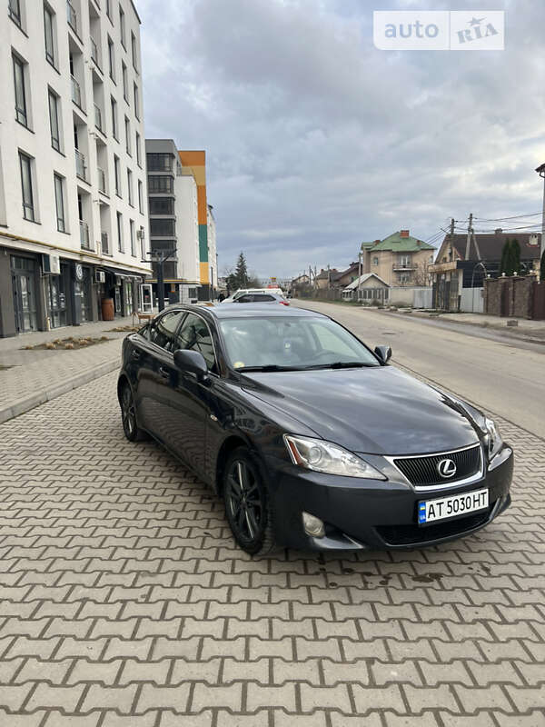 Lexus Is 220d (2005)