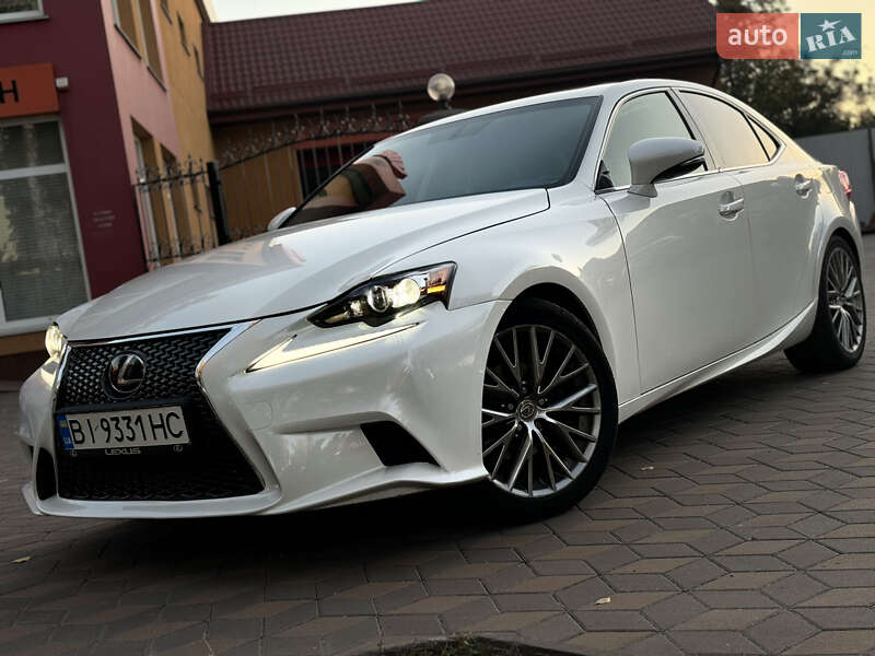 Lexus Is 250 (2015)