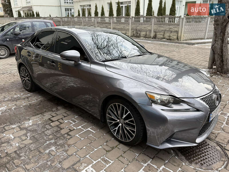Lexus Is (2013)