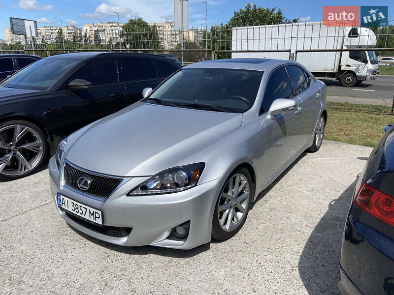 Lexus Is (2010)
