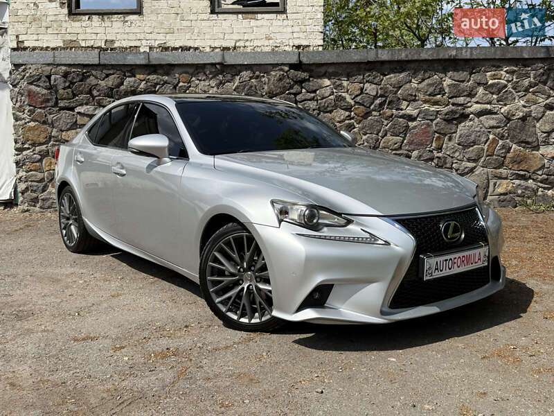 Lexus Is (2014)