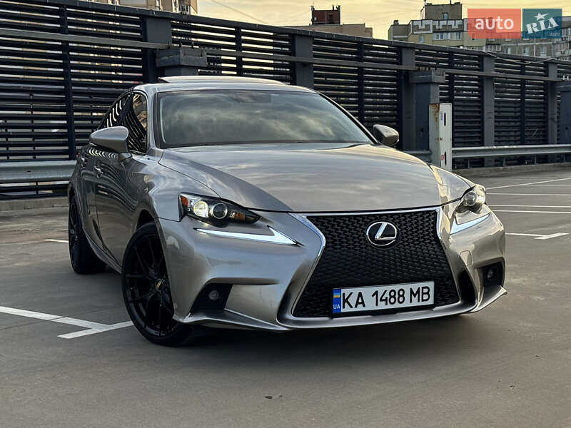 Lexus Is (2014)