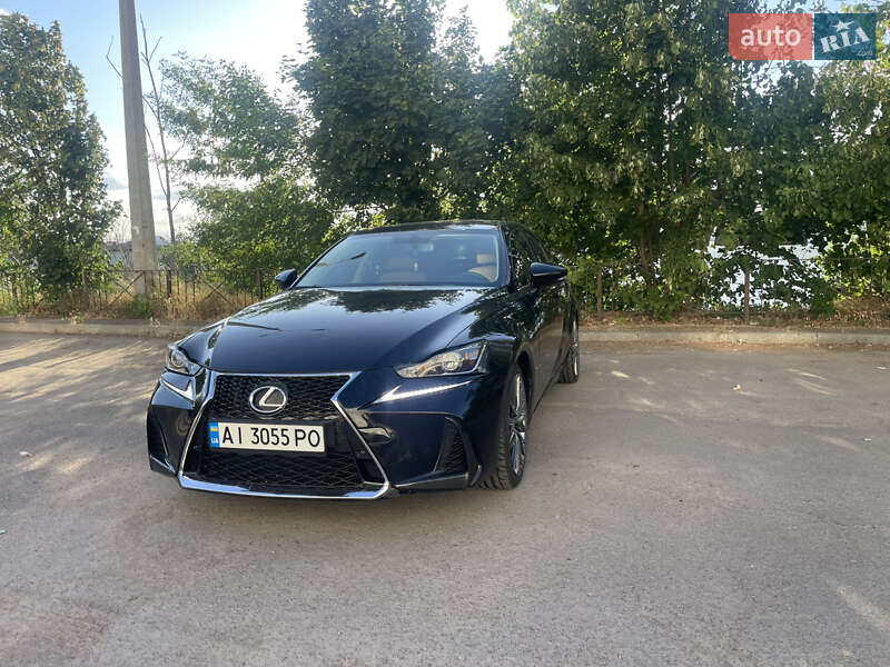 Lexus Is (2014)