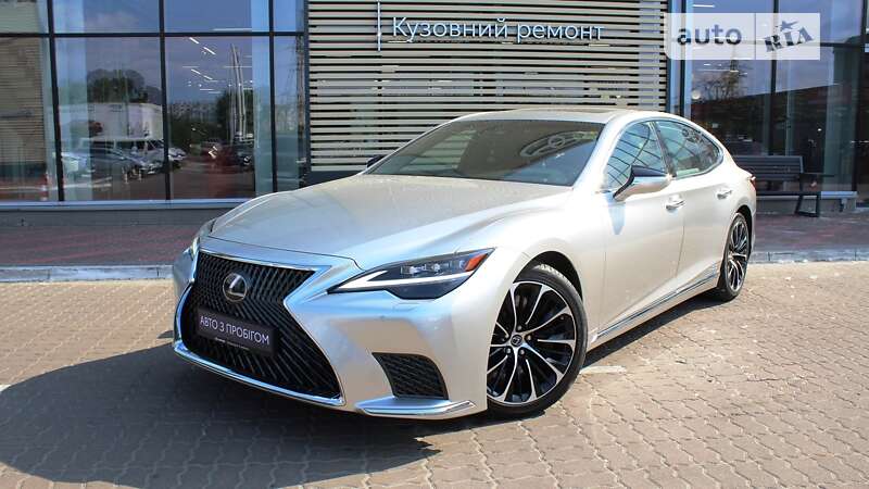 Lexus Ls (2021)