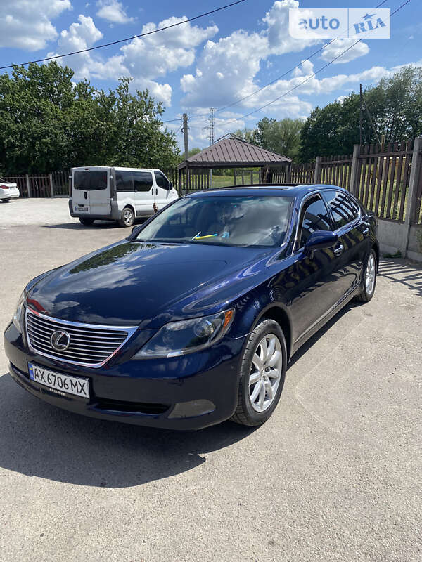 Lexus Ls 460 l (2007)