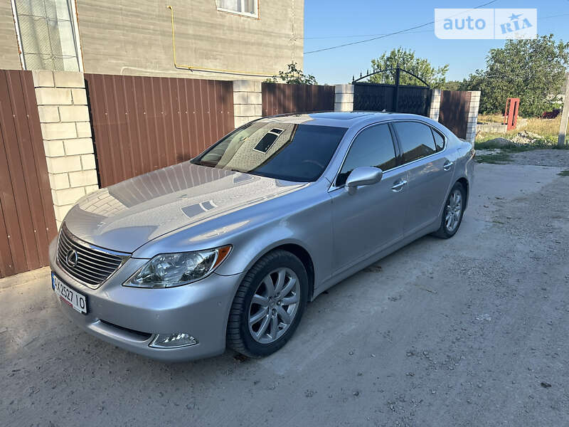 Lexus Ls 460 l (2007)