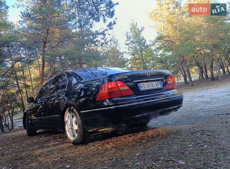 Lexus Ls (2001)