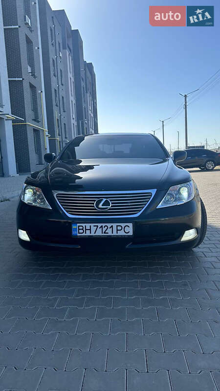 Lexus Ls (2008)