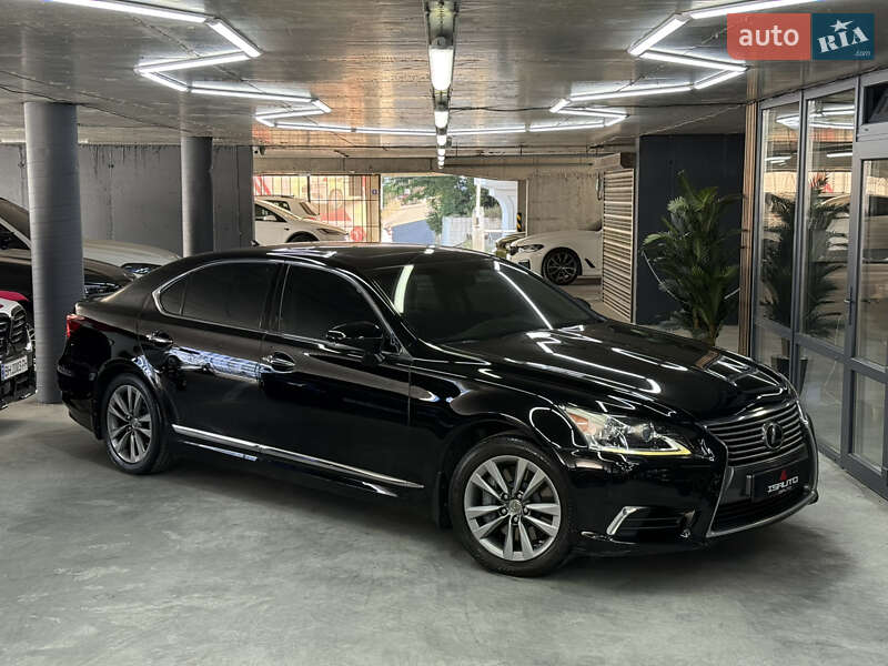Lexus Ls (2013)