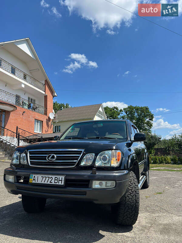 Lexus Lx (2002)