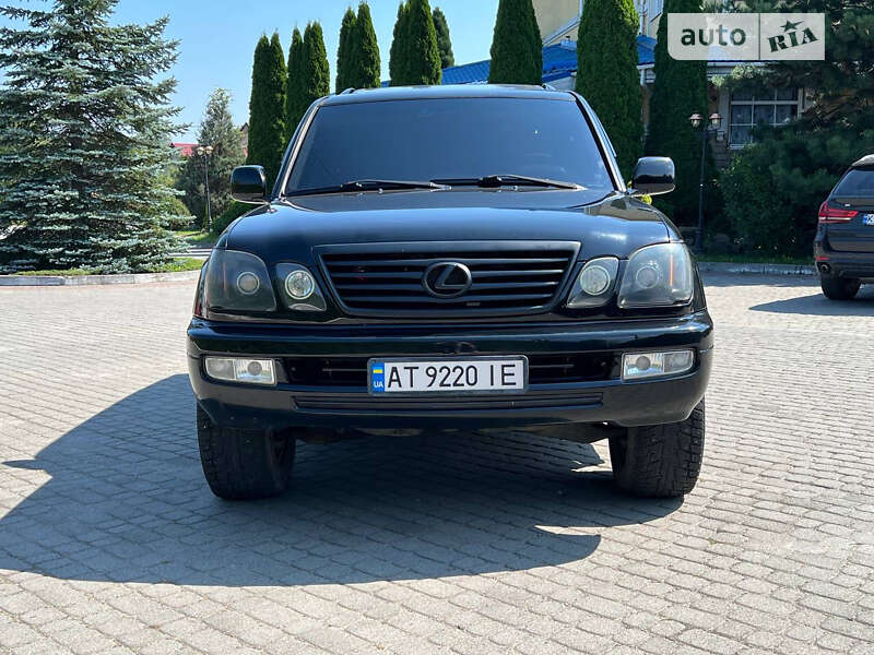 Lexus Lx (2003)