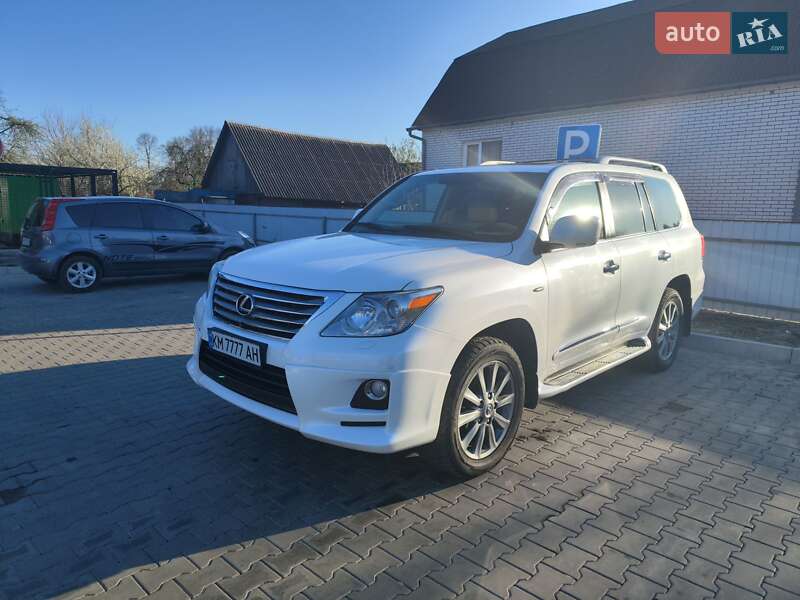 Lexus Lx (2011)