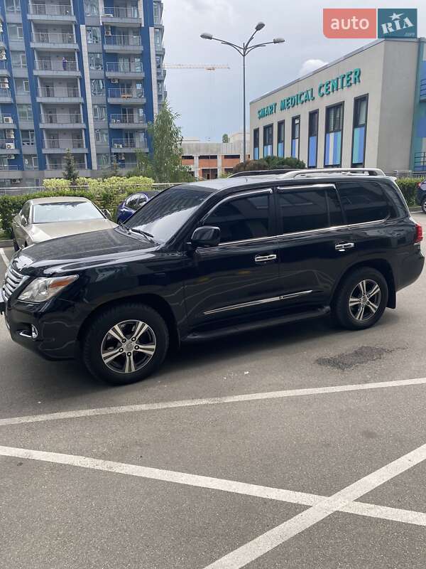 Lexus Lx (2008)