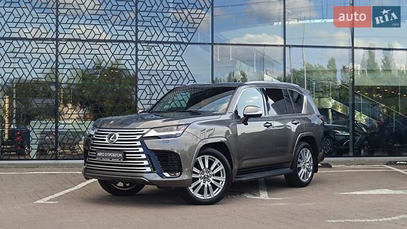 Lexus Lx (2021)