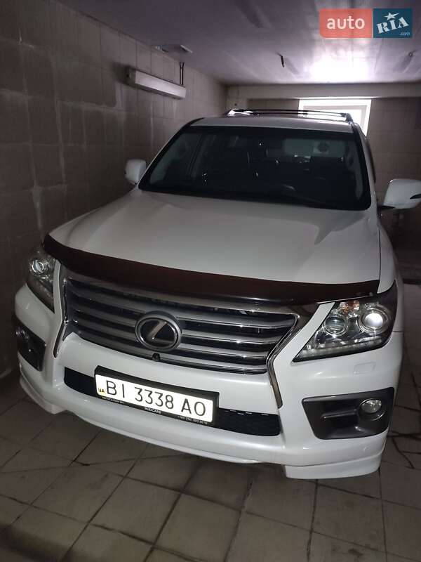 Lexus Lx (2012)