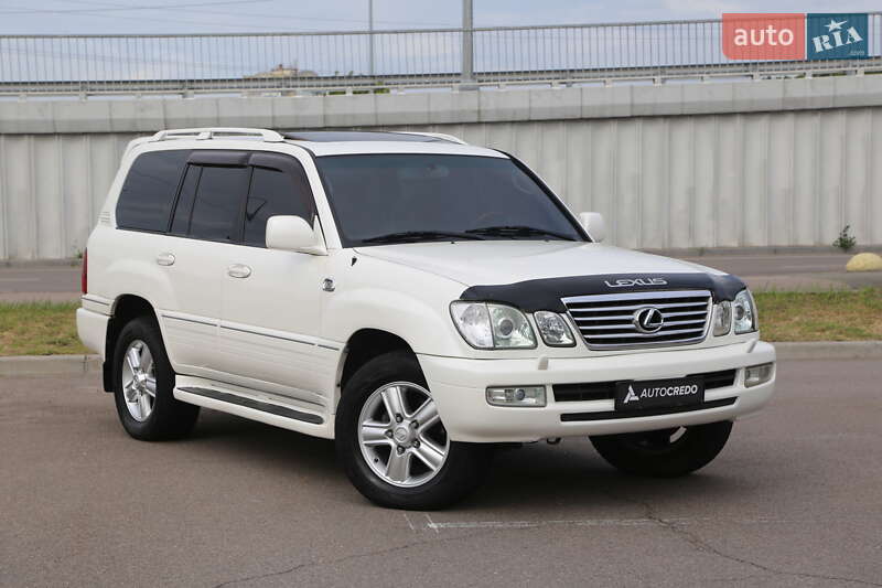 Lexus Lx (2005)