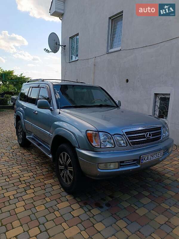 Lexus Lx (2002)