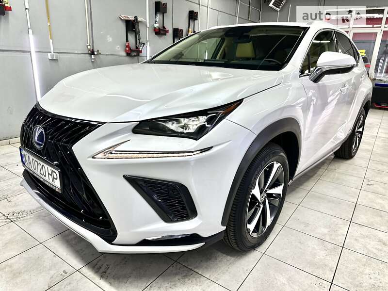 Lexus Nx 300 (2021)