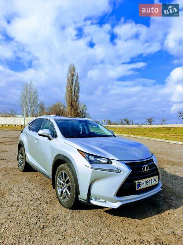 Lexus Nx (2015)