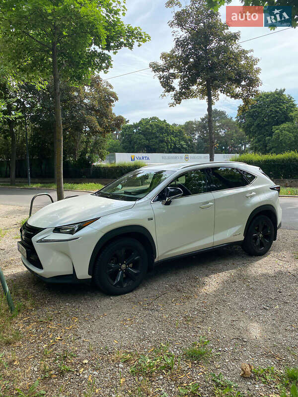 Lexus Nx (2016)