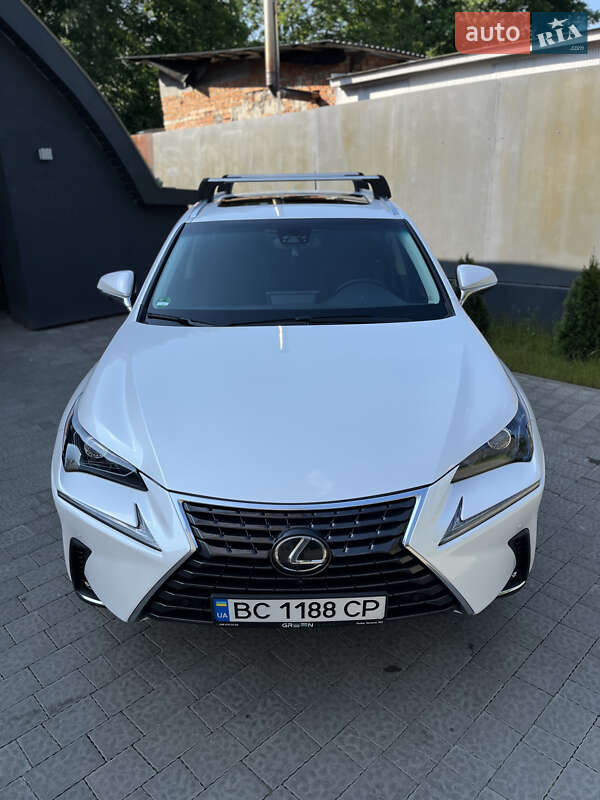 Lexus Nx (2018)