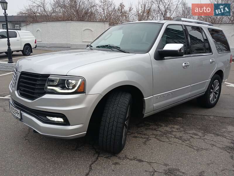 Lincoln Navigator (2015)
