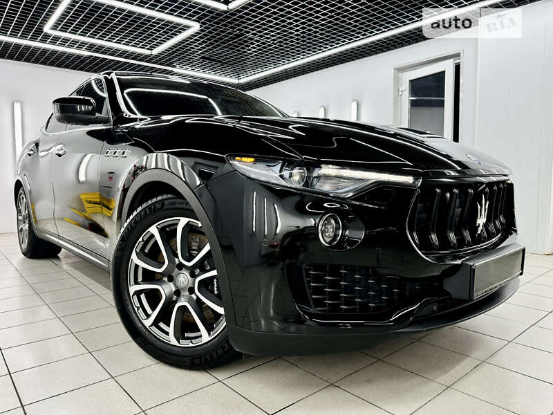 Maserati Levante (2016)