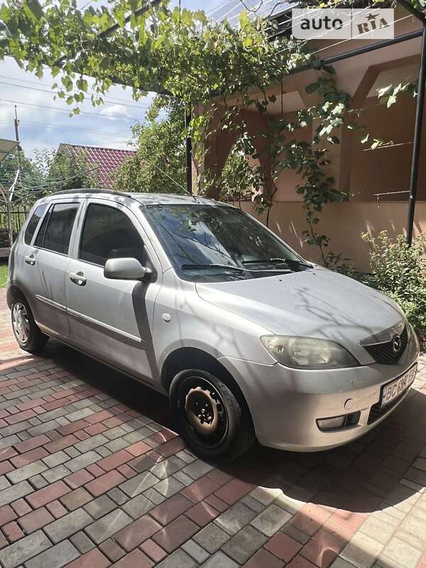 Mazda 2 (2004)