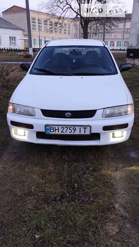 Mazda 323 (1996)