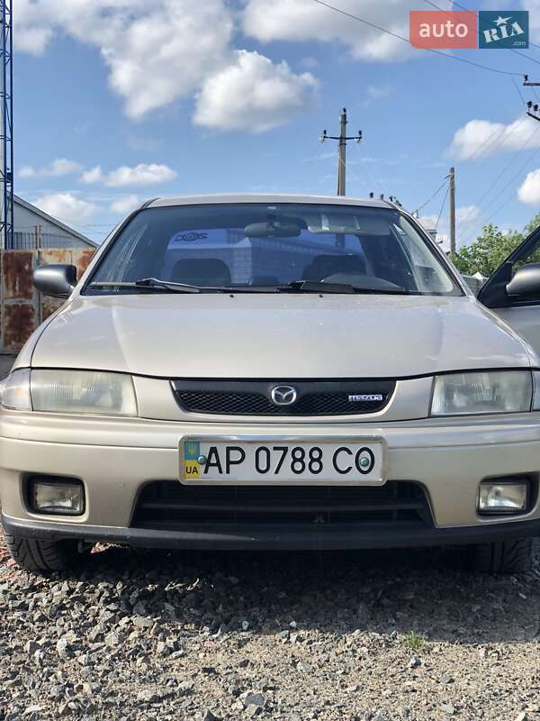 Mazda 323 (1998)