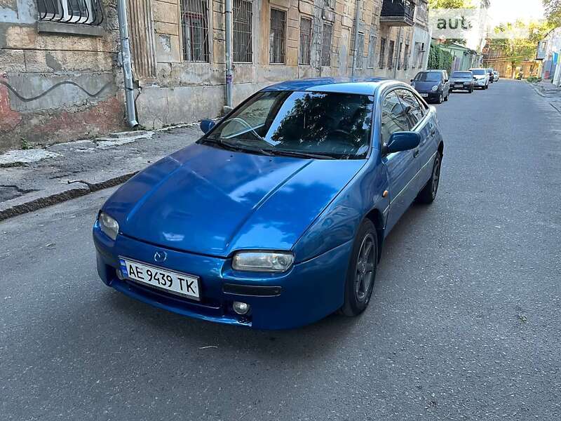 Mazda 323 (1998)