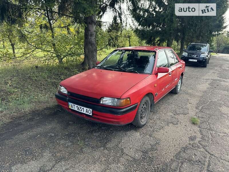 Mazda 323 (1992)