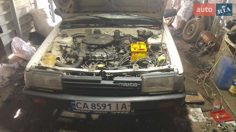 Mazda 323 (1986)