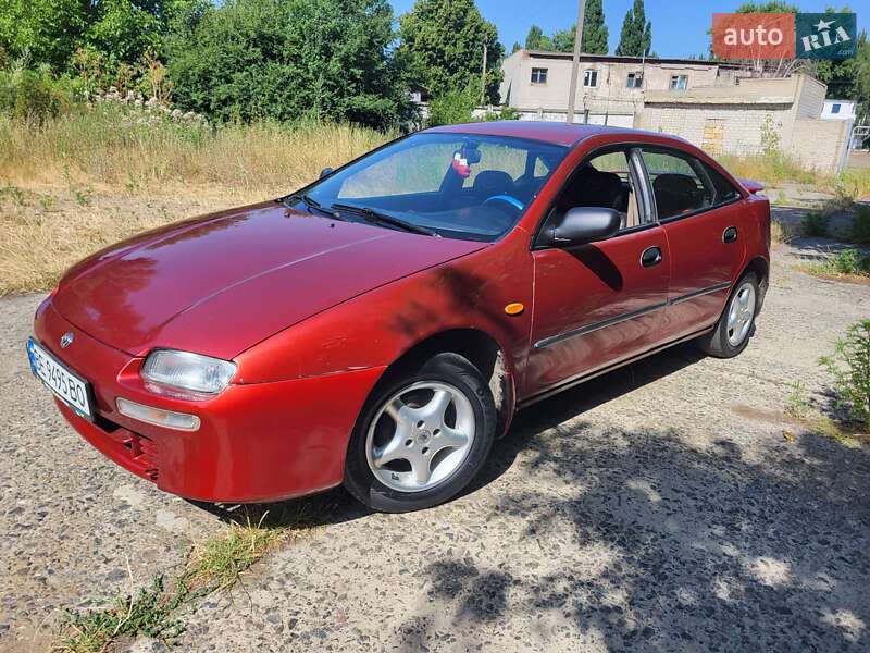 Mazda 323 (1996)