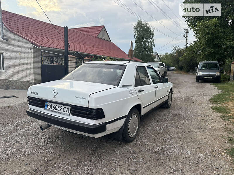 Mercedes-benz 190 (1984)