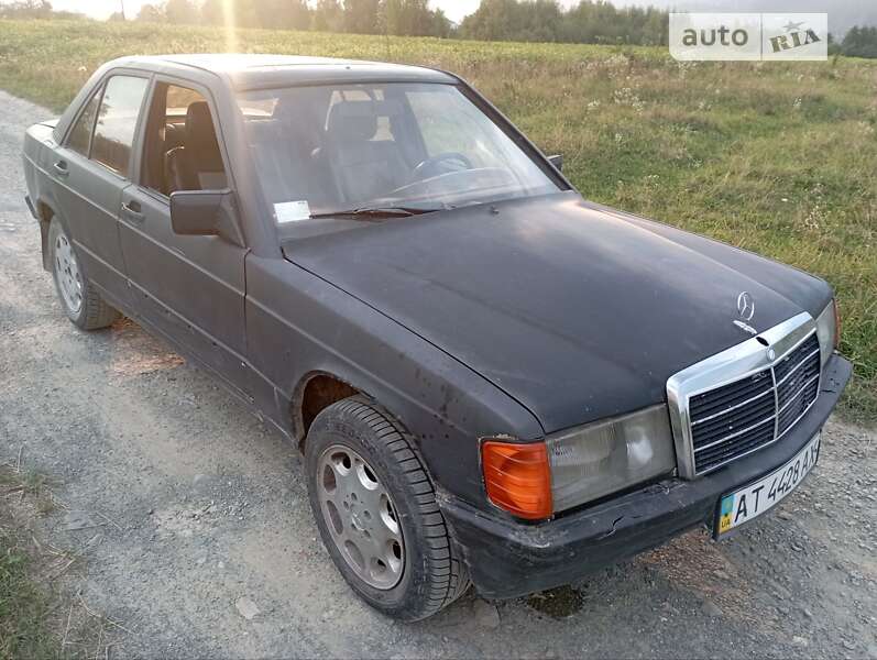 Mercedes-benz 190 (1985)