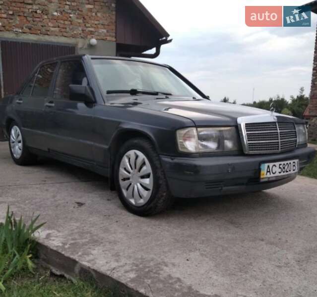 Mercedes-benz 190 (1985)
